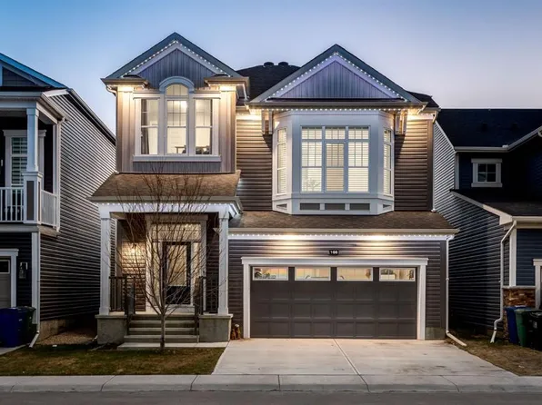 166 E Osborne Cmn SW, Airdrie, AB T4B 5G7