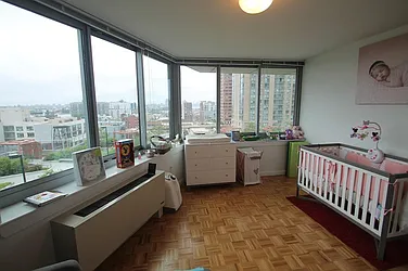 Rented by Space Marketing Shop