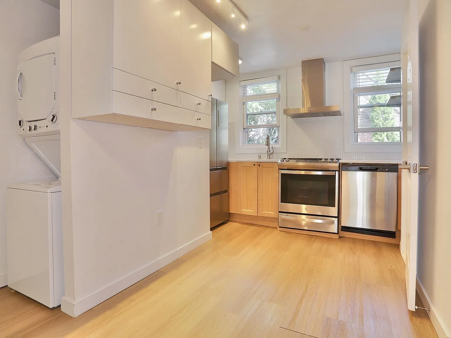 Apartment, JC Downtown, NJ, 07302 — Photo 2