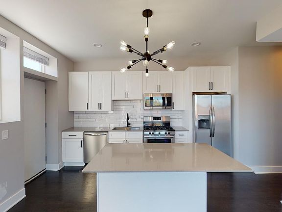 3rd image of 1743 W Touhy Ave #2