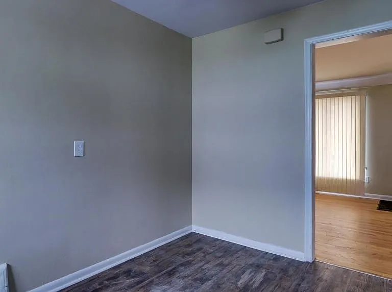 28458 Rosslyn Ave — Photo 21