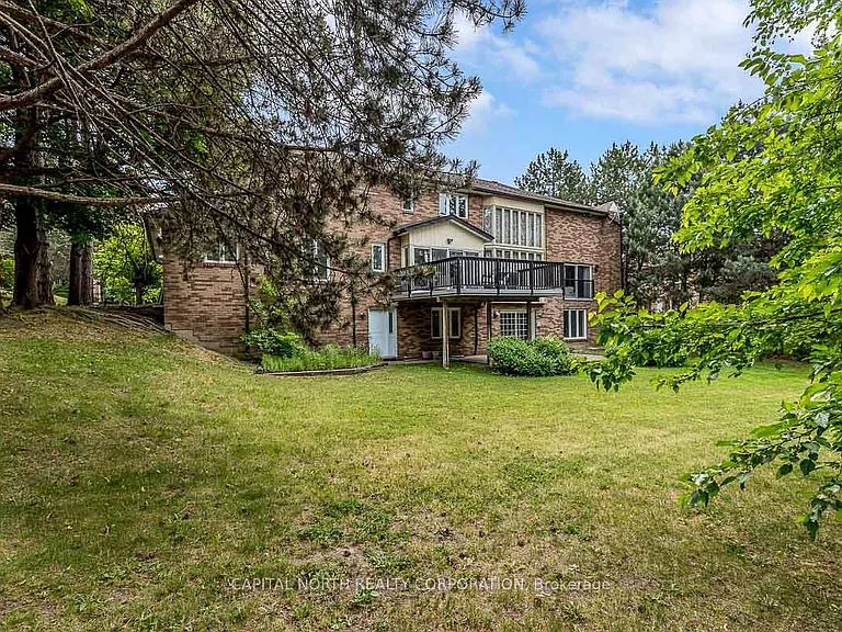 4 Prescott Ct — Photo 38