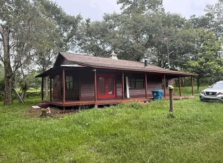 2230 Endsley Rd — Photo 2