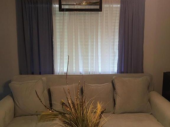 5th image of 2558 Thunderbird Dr #20
