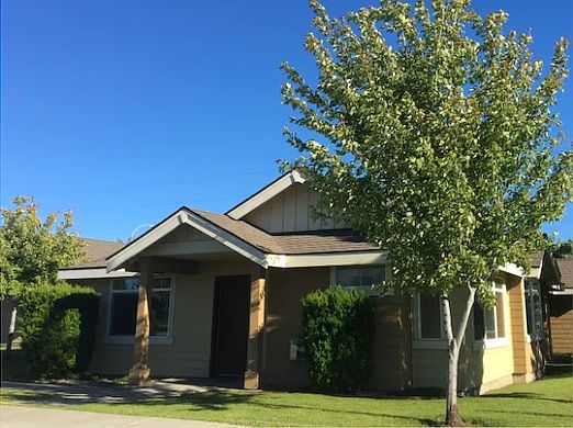 Front entry of Single Story Rambler