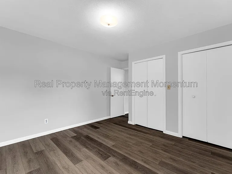 2105 S Barcliff Ave — Photo 18