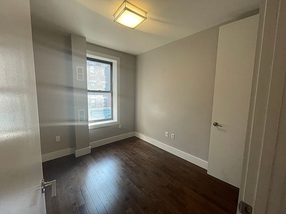 5th image of 612 W 182nd St #3A