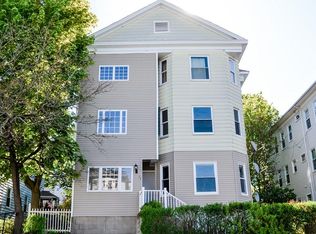 57 Arlington St, Worcester, MA 01604