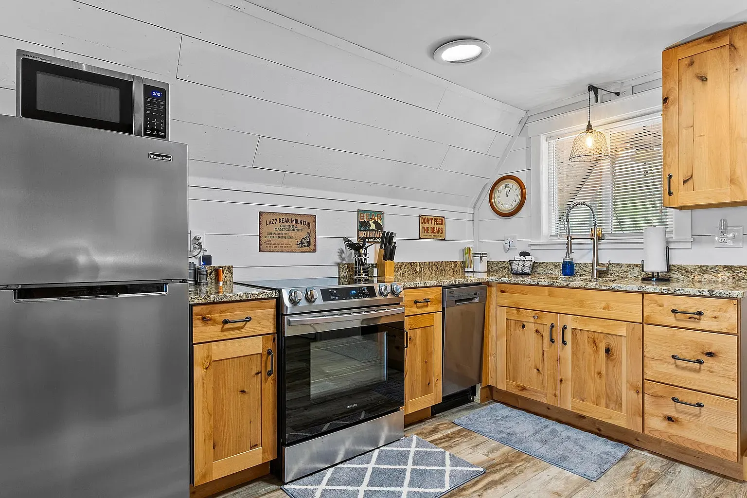 2 bed, $2,200 — Photo 1