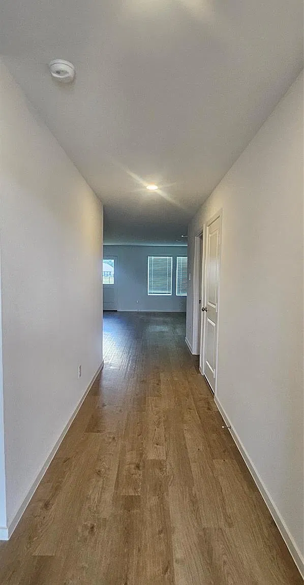 3 bed, 2.0 bath, 1461 sqft, $2,200 — Photo 4