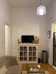 Rented by Jonathan Wachtel, LREB