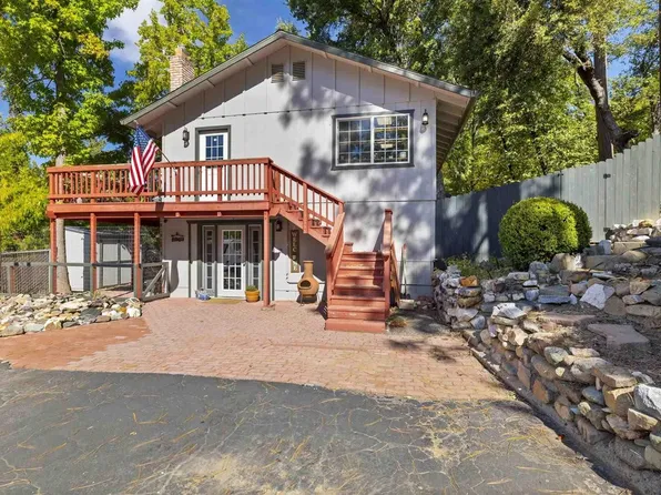 21996 Feather River Dr, Sonora, CA 95370