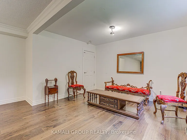 5 Caravan Dr — Photo 16