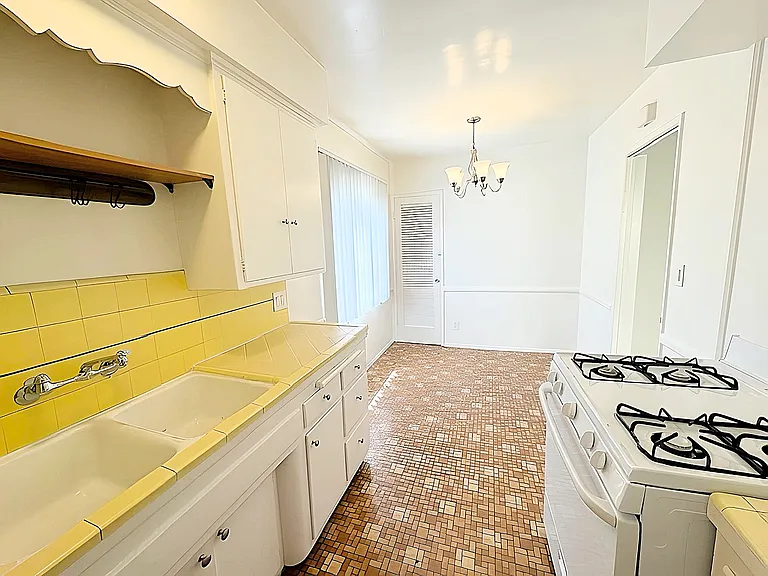 4919 Beverly Blvd #1 — Photo 8