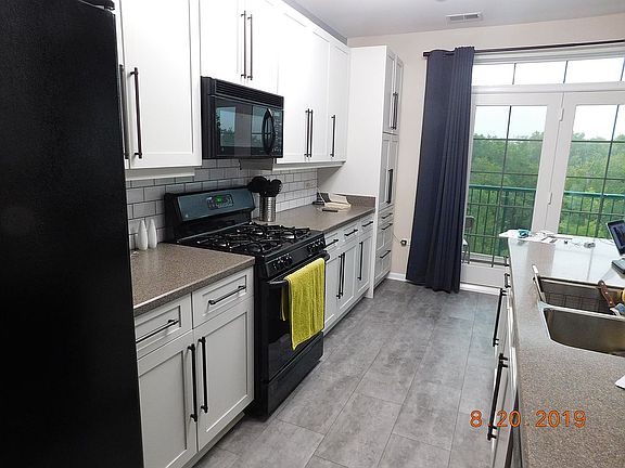 Black stainless appliances