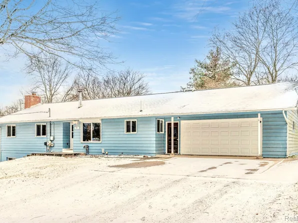 9211 Thumm, Pinckney, MI 48169