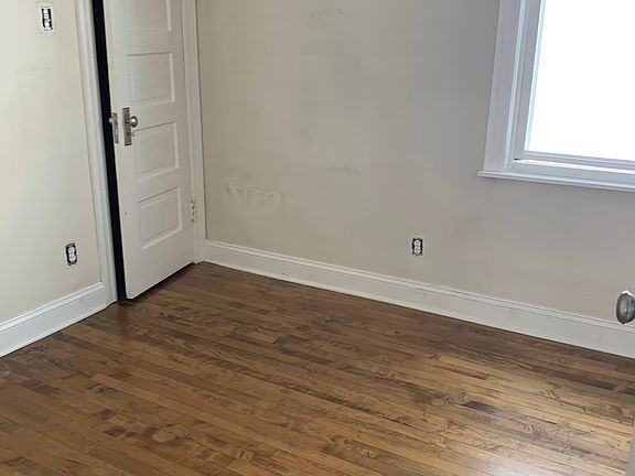 5th image of 3702 N Kimball Ave #2