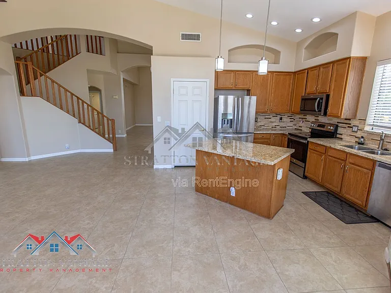 6152 W Irma Ln — Photo 16