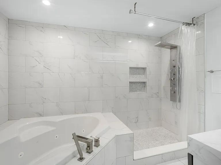 608 Overhill Dr — Photo 11