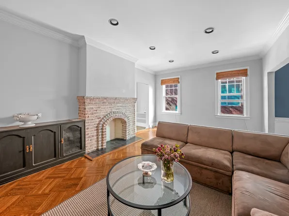 309 Avenue J image 3 of 16