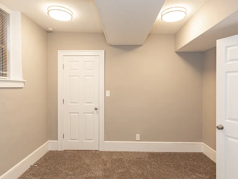2753 Euclid Heights Blvd — Photo 31