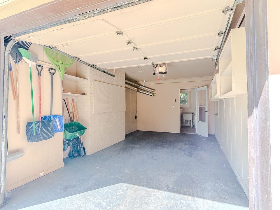 17252 Sunnybrook Dr, photo 14
