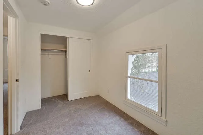 624 NW 22nd Ave — Photo 13