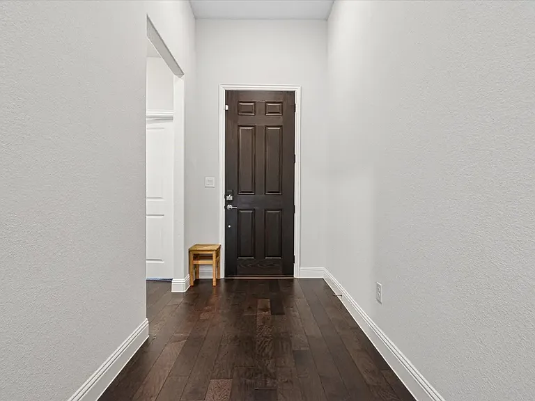 3307 Ashlar Ct — Photo 2