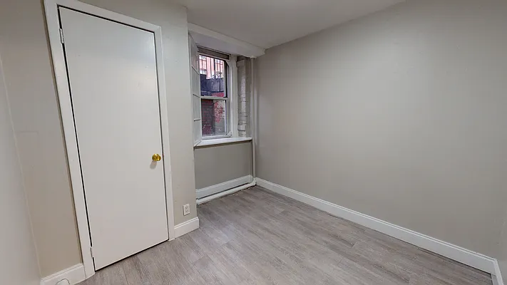 Rented by Bond New York | media 9