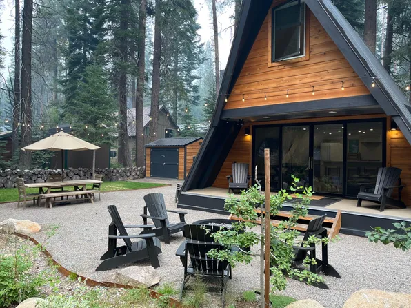 15660 Conifer Dr, Truckee, CA 96161