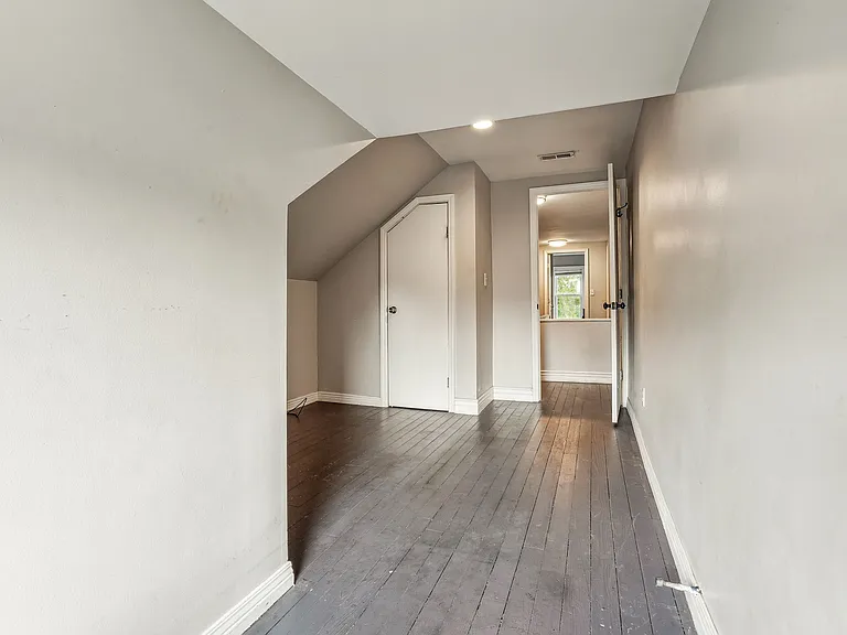 2246 N 4th St — Photo 28