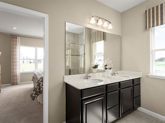 5th image of 12604 SW Forli Way