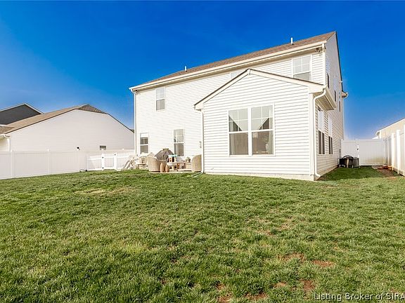 5th image of 923 Aurora Lane