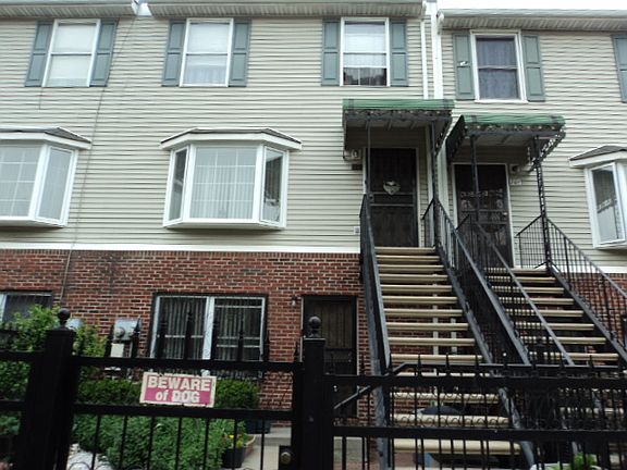 3rd image of 699 E 142nd St