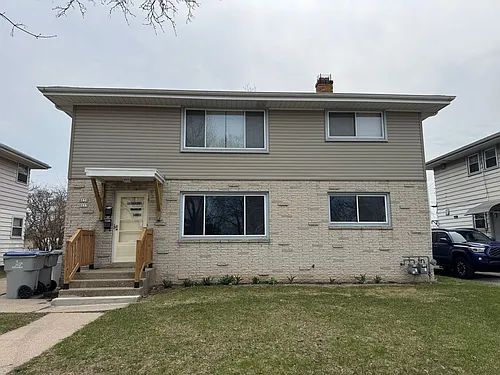 8037 W Thurston Ave #LOWER Photo 1