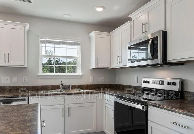 112 Saddlehorse Ln — Photo 4