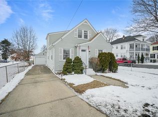 20 Garfield St, North Providence, RI 02904