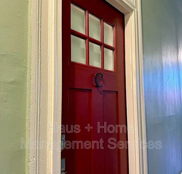 906 Penn Ave #C — Photo 1