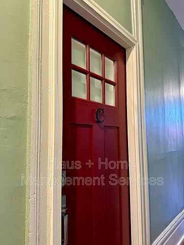 906 Penn Ave Photo 1