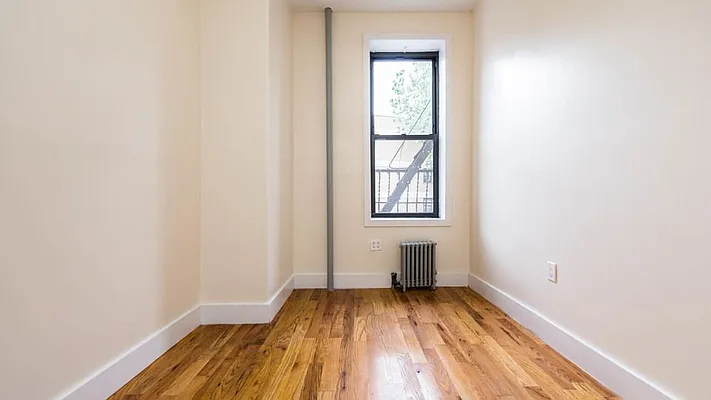 Rented by Nooklyn NYC LLC | media 47