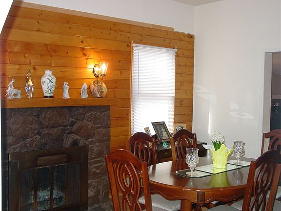 Living Room w/Fireplace