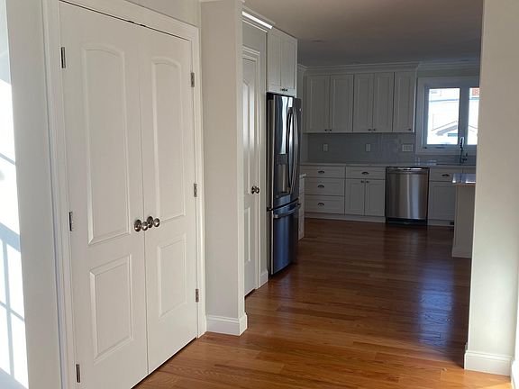 5th image of 24 Brouilette St
