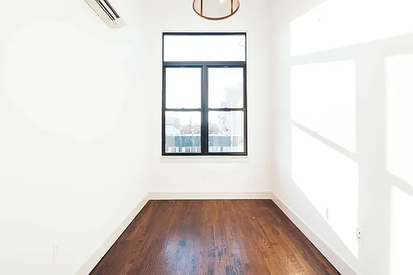 Rented by Nooklyn NYC LLC | media 43