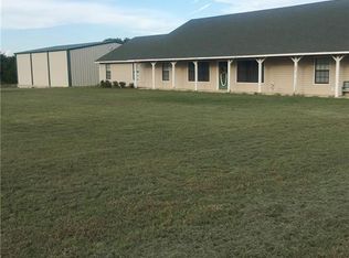 7746 Muncrief Rd, Kingston, OK 73439