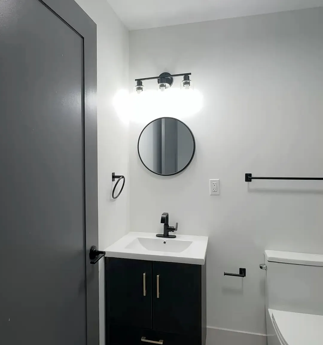 Studio, 300 sqft, $1,095 — Photo 4