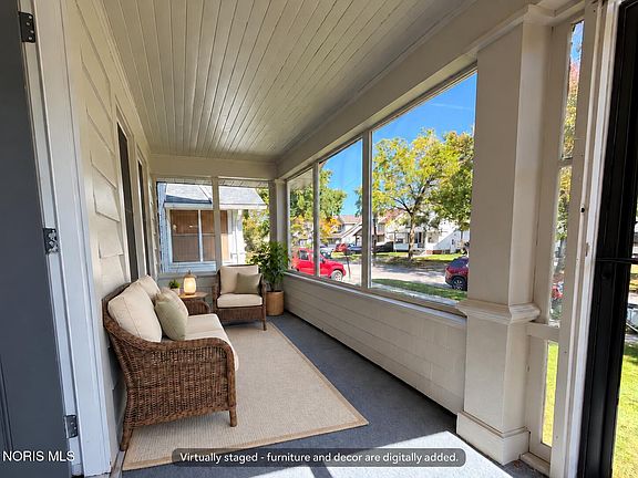 3rd image of 606 Colima Dr