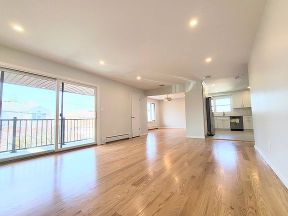 2nd image of 459 Westview Pl Floor 2