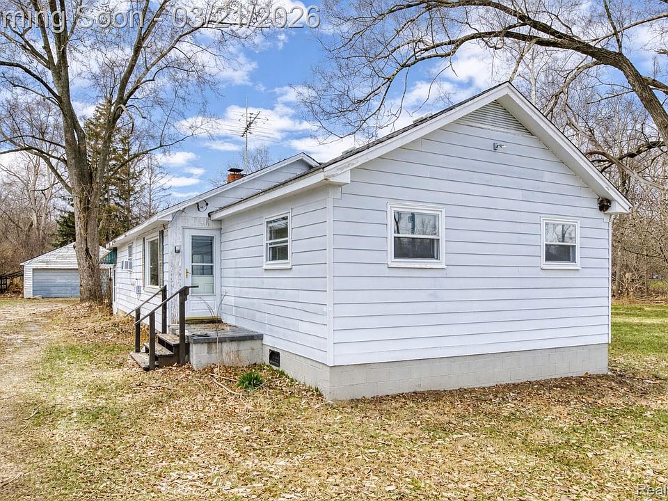 1st image of 23675 Novi Rd