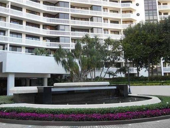 4th image of 1000 Island Blvd #1202