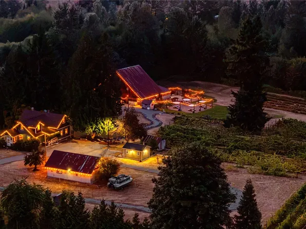 1425 210th Avenue E, Lake Tapps, WA 98391